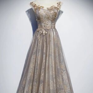 Chic Embroidered Evening Maxi Dress